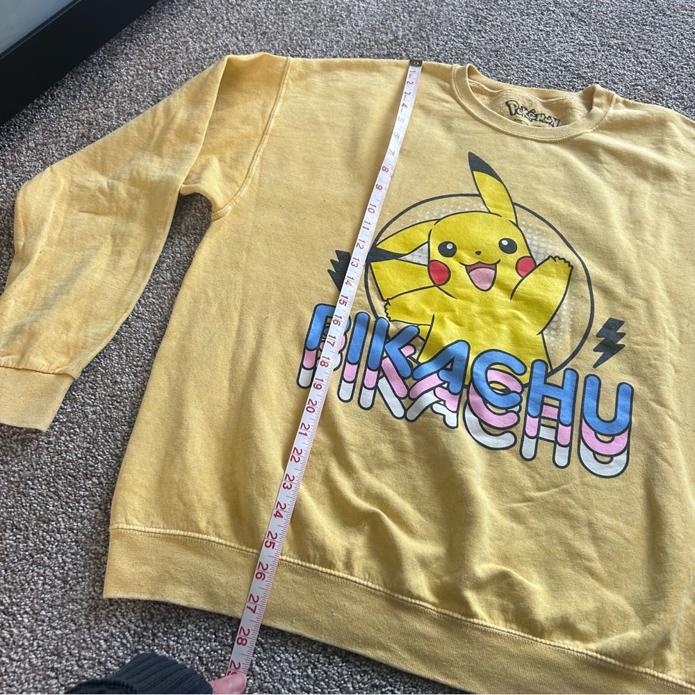 [Pokemon] Yellow Pikachu Crewneck Sweatshirt - Picture 3 of 6
